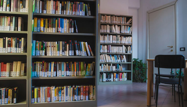 biblioteca-pescarolo-2
